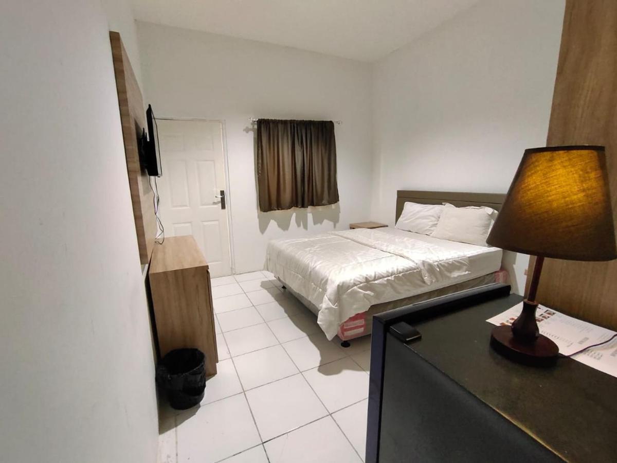 ג'קרטה Fuji Residence מראה חיצוני תמונה